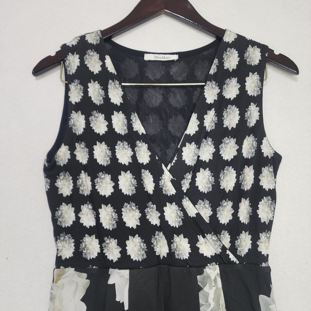 Max Mara Maxi Dress Womens 40 Black White Floral Rayon Wrap Neck Sleeveless - Picture 7 of 9